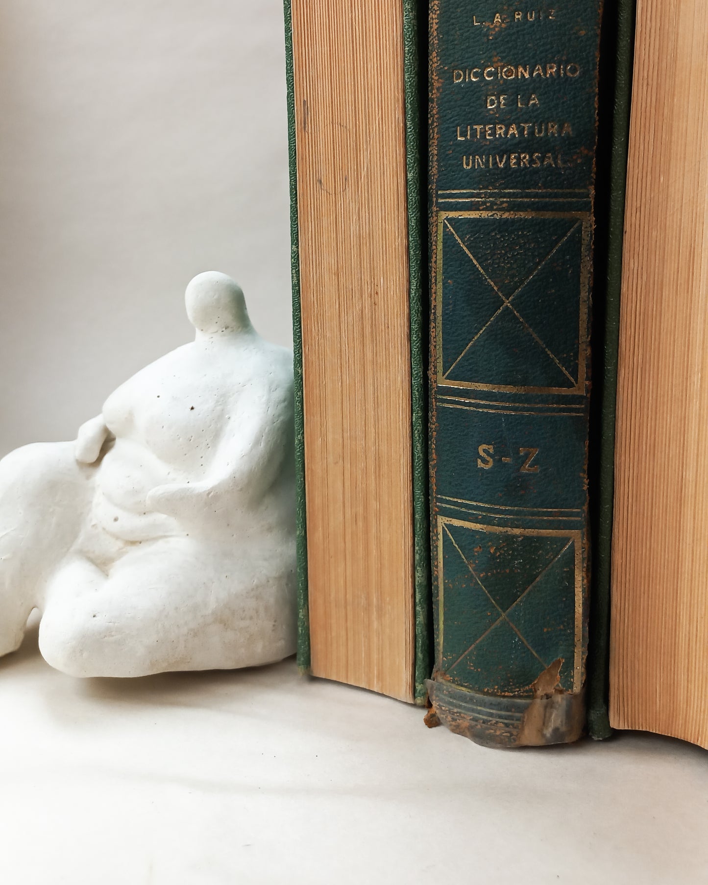 Bookend La Madre