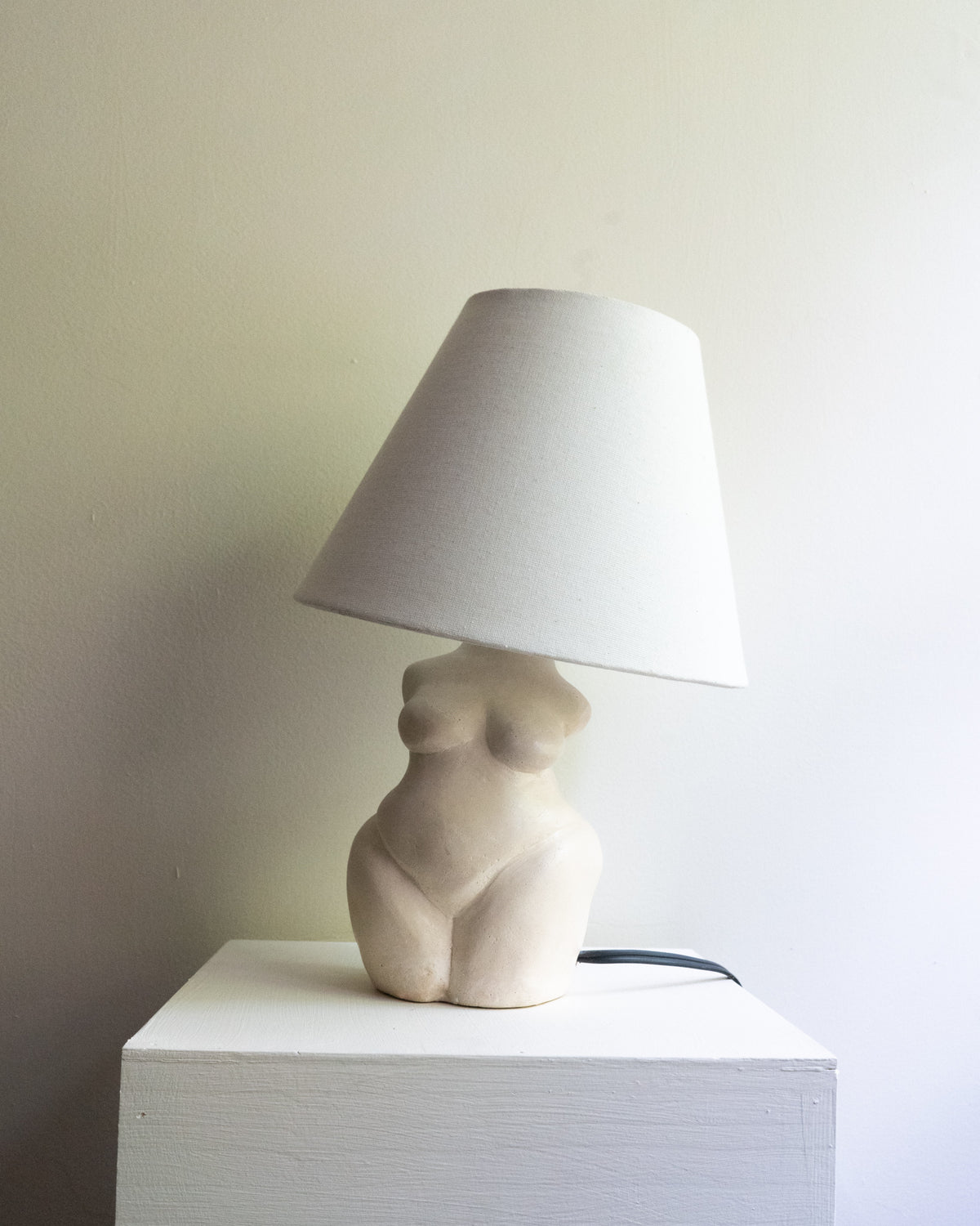 Amelia Lamp