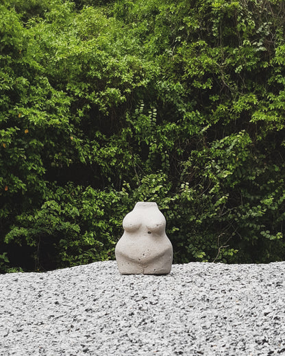Tulia Vase